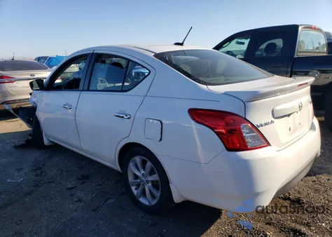 2016 Nissan Versa S z USA, uszkodzony, nr VIN 3N1CN7AP7GL913227